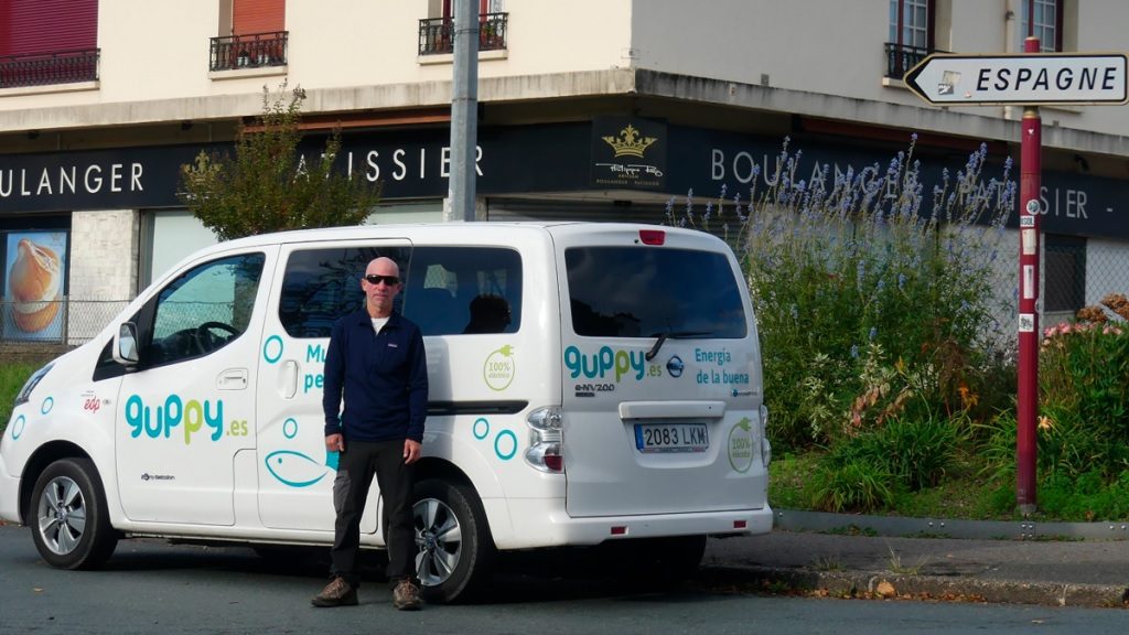 surfista tony butt furgoneta guppy en francia